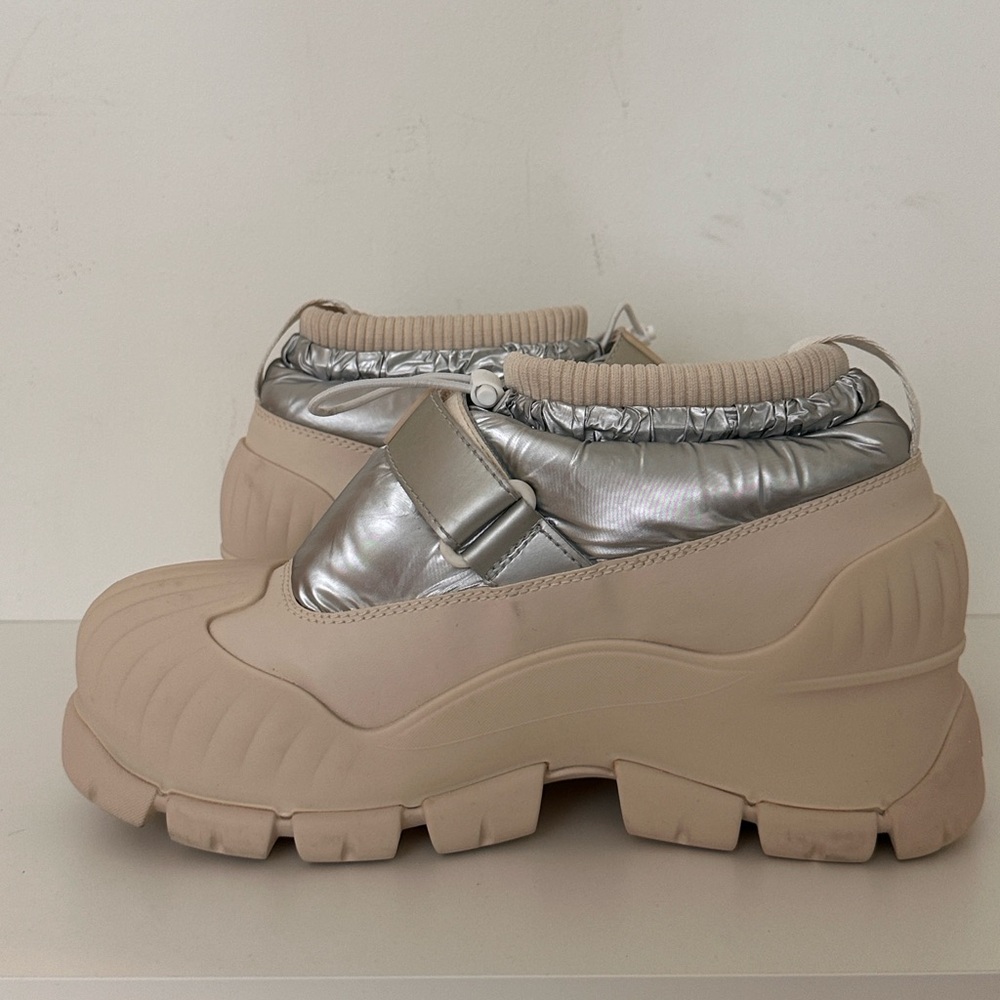 UGG ADIROAM BRUSHED SILVER Boot US 12 EU43